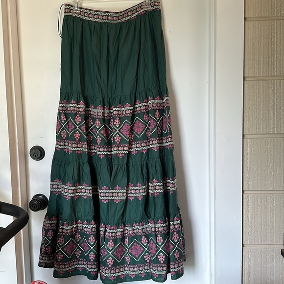Especia Embroidered Tiered Ruffle Pull On Maxi Skirt Boho green pink large - Picture 6 of 7